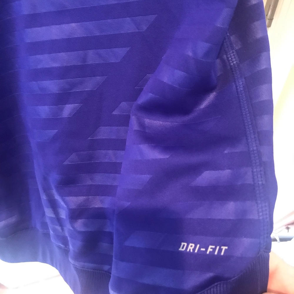 Nike jacket - Picture 4 of 7